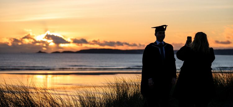 International Postgraduate Alumni Bursaries