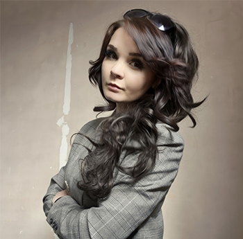 Natalie Ann Holborow - Photo