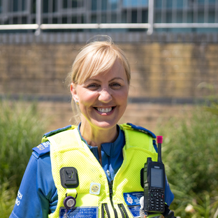 PC Mel Dix