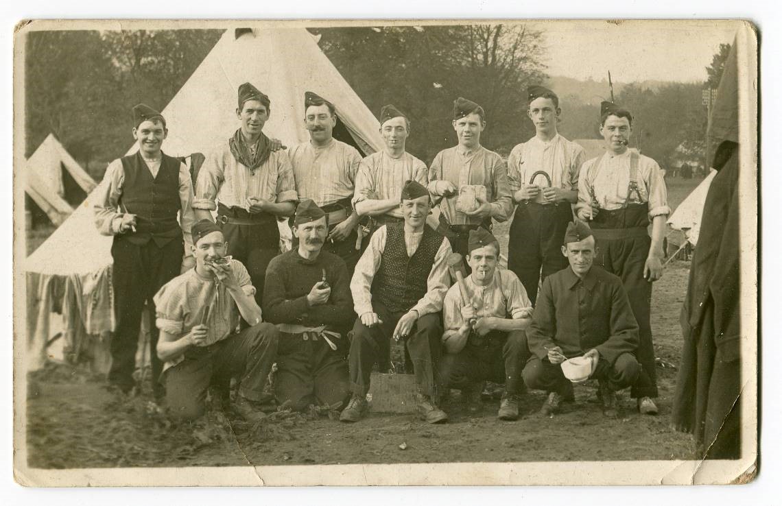 WW1 group of soldiers.