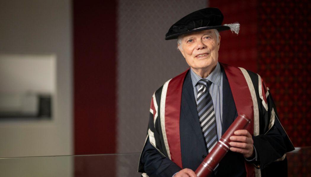 Dr Malcolm Jones