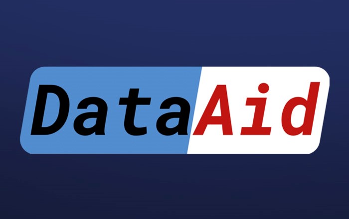 Data Aid: gwnaeth 25 o fyfyrwyr PhD, gan gynnwys naw o Brifysgol Abertawe, gydweithio â thair elusen o'r DU i ddatrys problemau data