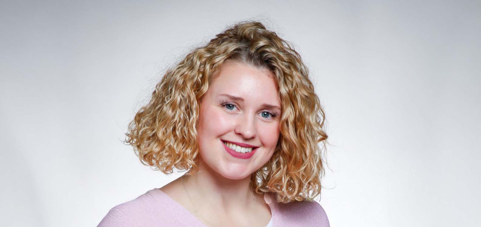 Dr Emily Lowthian