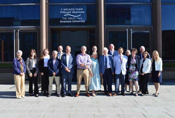A group photograph of Council Members
