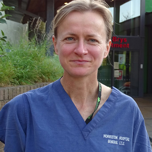 Yr Athro Ceri Battle