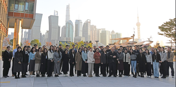 LLM Director Meets Swansea LLM Alumni at Shanghai 