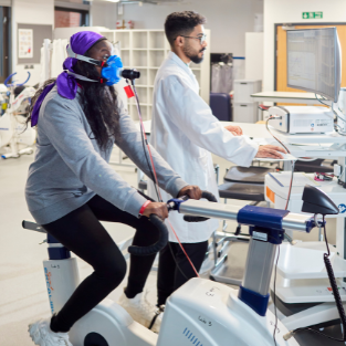 SPEX students in lab