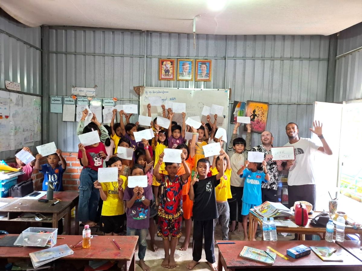 Group photo of previous challenges abroad students